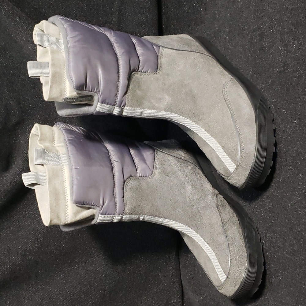 Land's End Gray Suede Snow Boots 406465 size 10